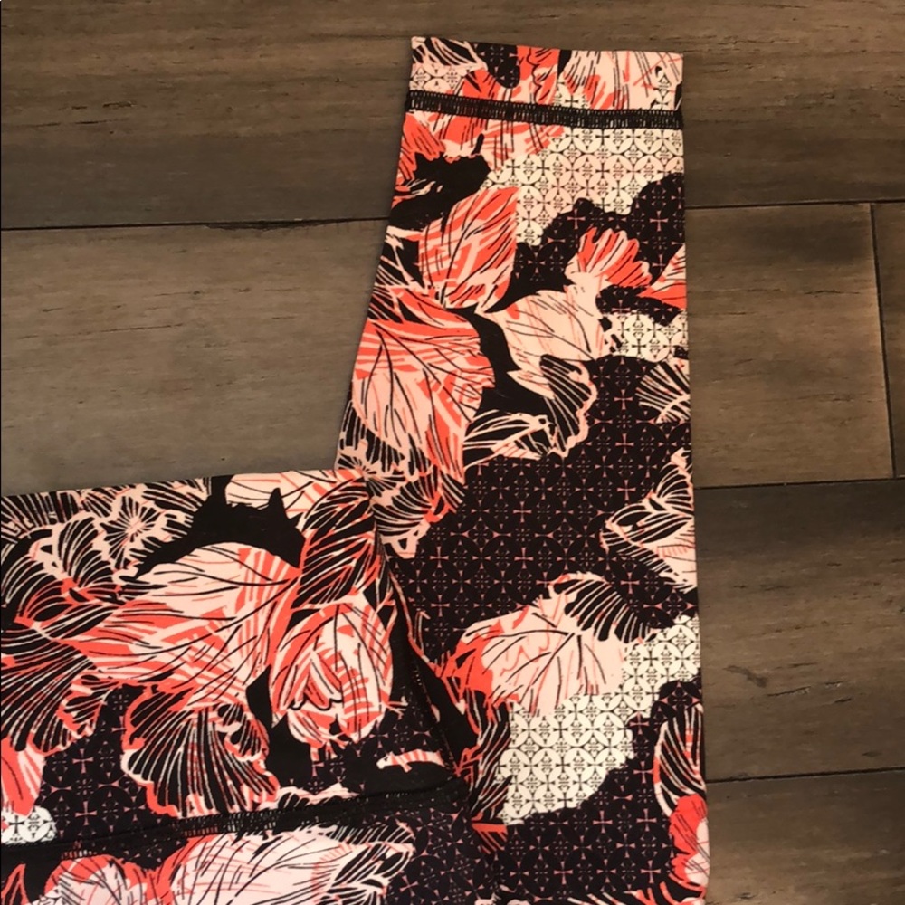 NWOT lululemon wunder under tight HR - CNY - Picture 7 of 13
